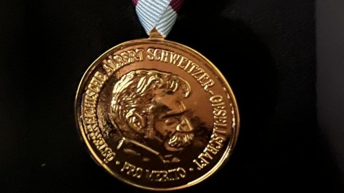 Dr. Iyad Aldajani to get awarded the Albert Schweitzer Golden Medallion for Science and Arts